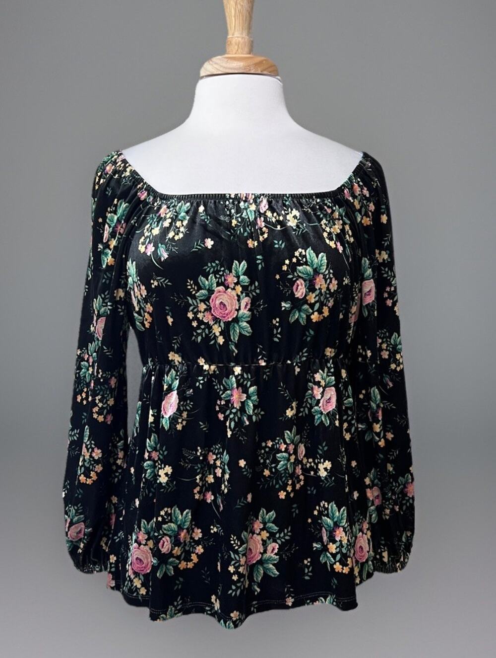 Y2K Black Velvet Cottage Floral Babydoll Top Whimsigoth Witchy Fairycore size M